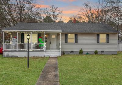 7 Woodhaven Road, Newport News, VA 23608