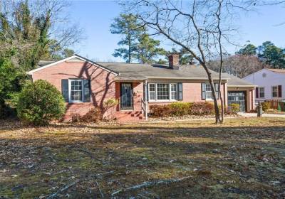 1202 Country Club Road, Newport News, VA 23606