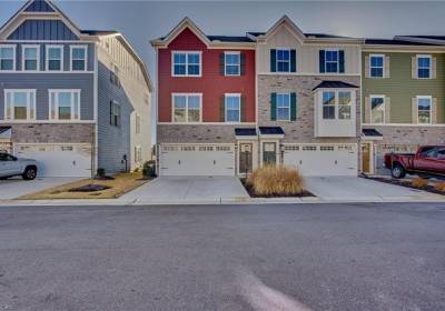 1017 Gabion Way, Chesapeake, VA 23323