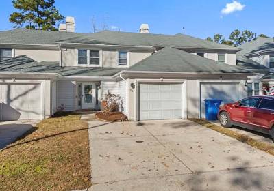 318 Esplanade Place, Chesapeake, VA 23320