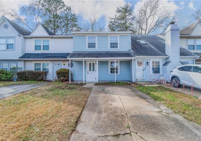 1828 Woodgate Arch, Chesapeake, VA 23320