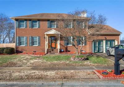 216 Knells Ridge Drive, Chesapeake, VA 23320