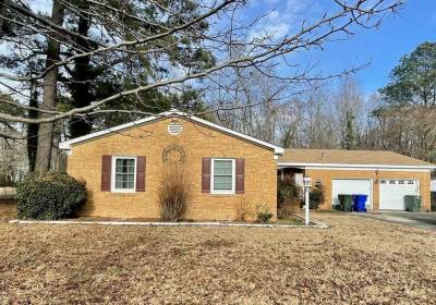 106 Crestwood Drive, Suffolk, VA 23437