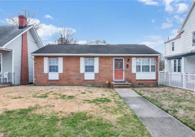 73 Poplar Avenue, Newport News, VA 23607