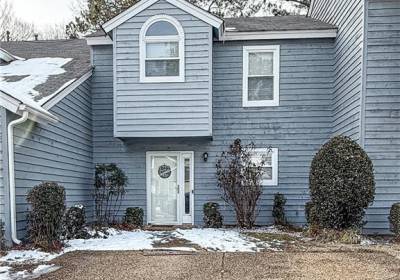 71 Madison Chase , Hampton, VA 23666