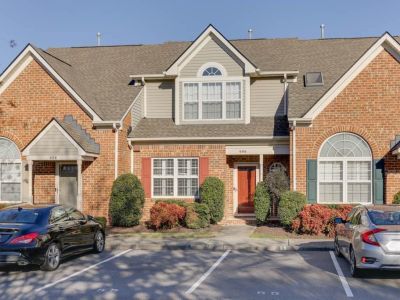 property image for 606 W Lake Circle CHESAPEAKE VA 23322