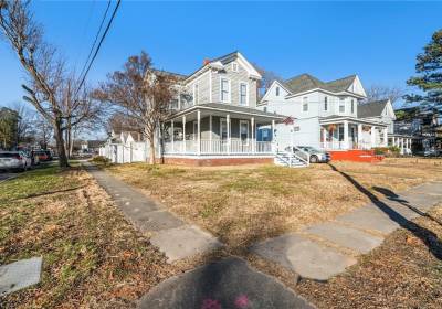 1201 Holly Avenue, Chesapeake, VA 23324