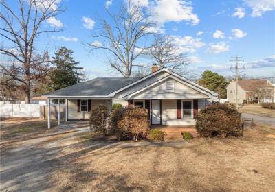 328 Suburban Drive, Suffolk, VA 23434