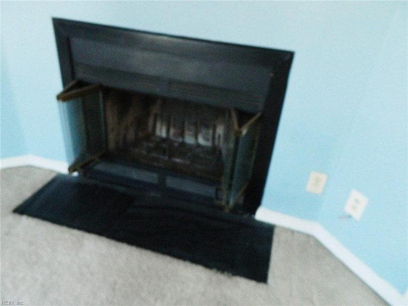 Photo 9 of 19 residential for sale in Chesapeake virginia Photo 9 of 19 residential for sale in Chesapeake virginia