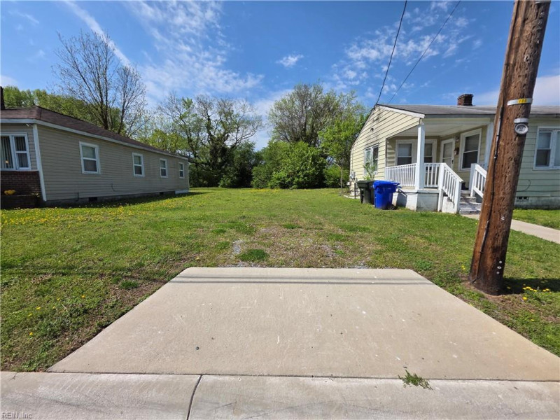 Photo 3 of 11 residential for sale in Suffolk virginia Photo 3 of 11 residential for sale in Suffolk virginia