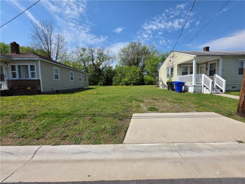 Photo 5 of 11 residential for sale in Suffolk virginia Photo 5 of 11 residential for sale in Suffolk virginia