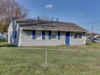 property image for 2001 Somerville Drive HAMPTON VA 23663