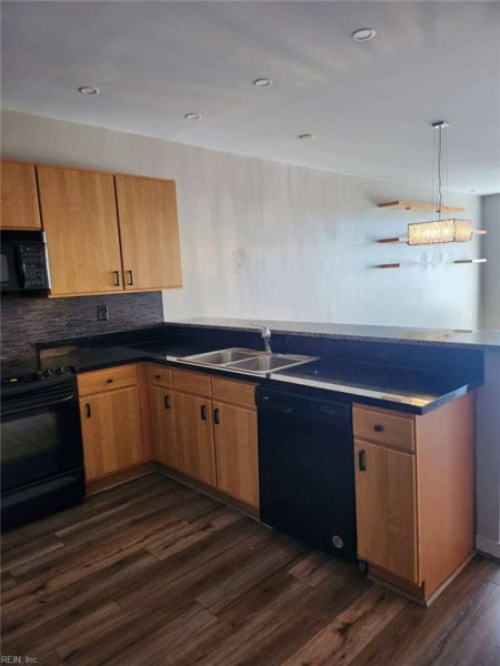 Photo 8 of 25 residential for sale in Norfolk virginia Photo 8 of 25 residential for sale in Norfolk virginia