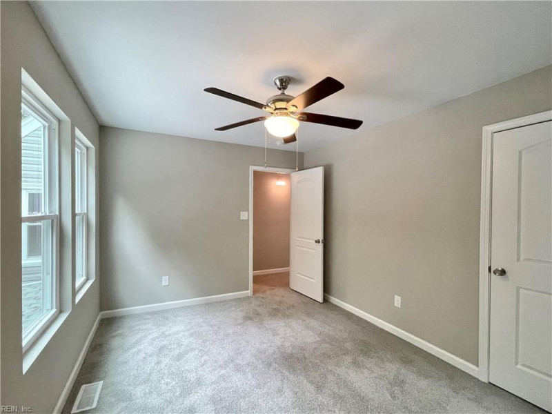 Photo 42 of 50 residential for sale in Chesapeake virginia Photo 42 of 50 residential for sale in Chesapeake virginia