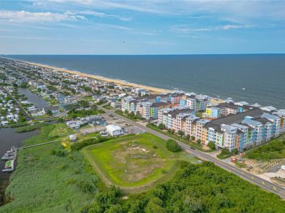 property image for 3738 Sandpiper Road VIRGINIA BEACH VA 23456