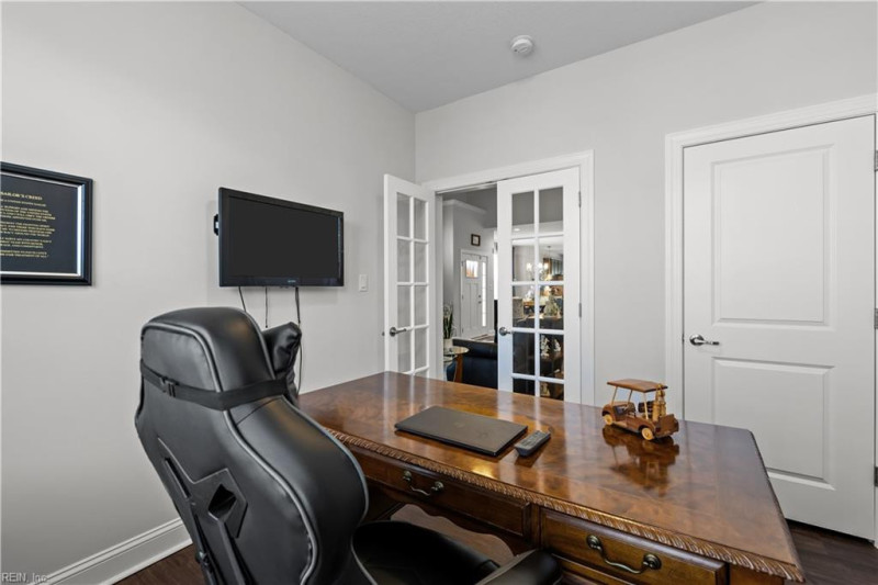 Photo 16 of 50 residential for sale in Chesapeake virginia Photo 16 of 50 residential for sale in Chesapeake virginia
