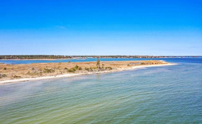 321 & 901 Bay Tree Beach Road, York County, VA 23696