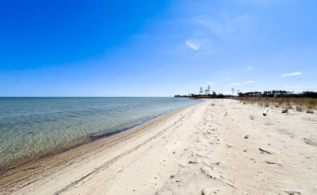 321 & 901 Bay Tree Beach Road, York County, VA 23696