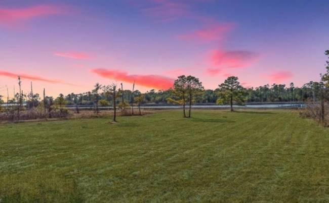 408 York Point Road, York County, VA 23696