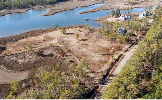 408 York Point Road, York County, VA 23696