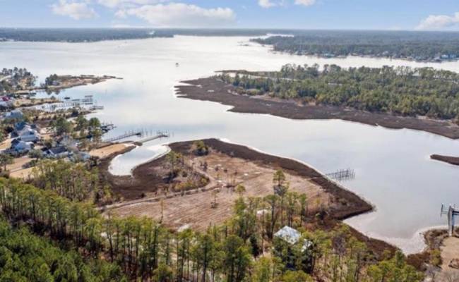 408 York Point Road, York County, VA 23696