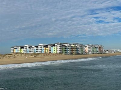 property image for 3738 Sandpiper Road VIRGINIA BEACH VA 23456