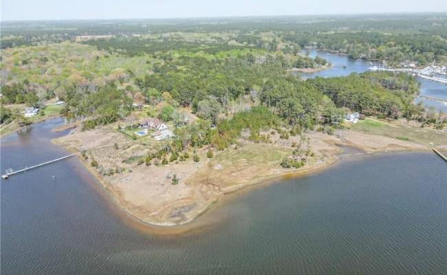 5.1+AC Creekside Lane, Mathews County, VA 23128