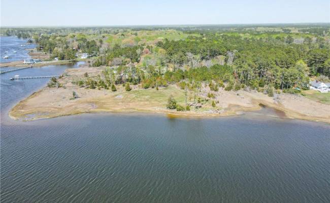 5.1+AC Creekside Lane, Mathews County, VA 23128