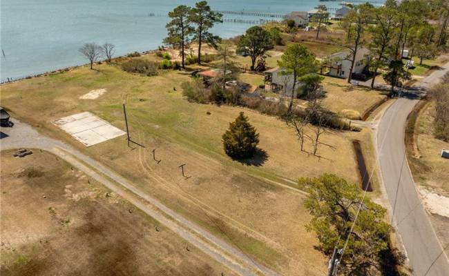 1754 Jenkins Neck Road, Gloucester County, VA 23072