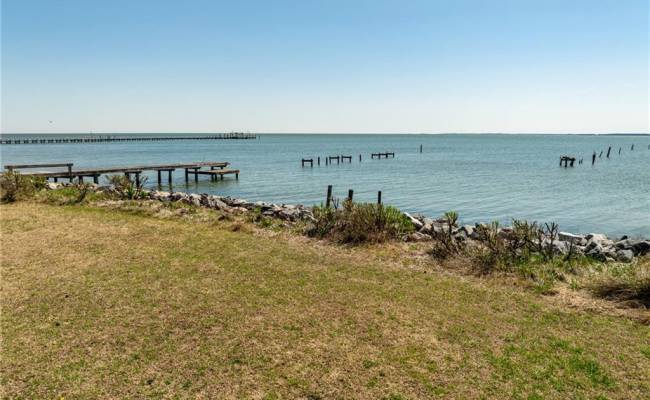 1754 Jenkins Neck Road, Gloucester County, VA 23072