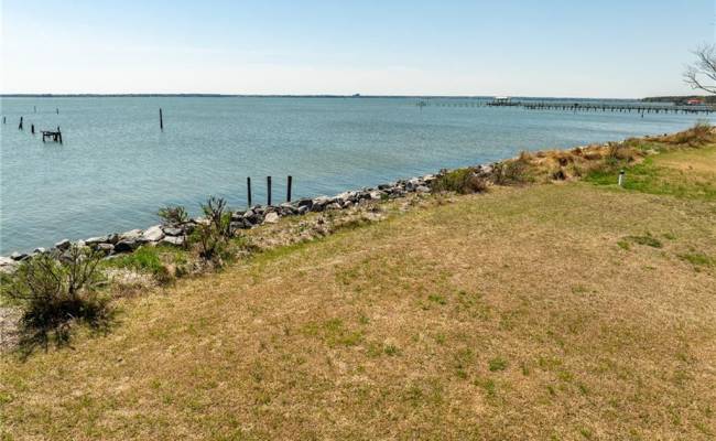 1754 Jenkins Neck Road, Gloucester County, VA 23072