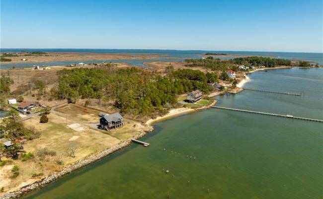 1754 Jenkins Neck Road, Gloucester County, VA 23072