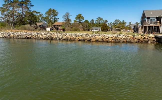 1754 Jenkins Neck Road, Gloucester County, VA 23072