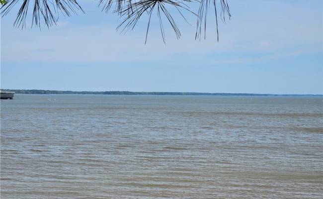 15185 James River Way, Isle of Wight County, VA 23430