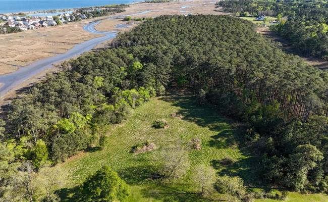 940 Beach Road, Hampton, VA 23664