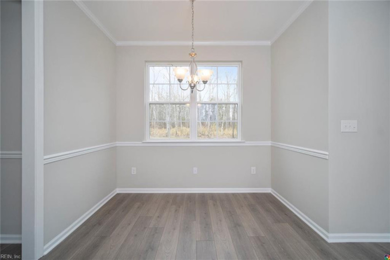 Photo 14 of 50 residential for sale in Chesapeake virginia