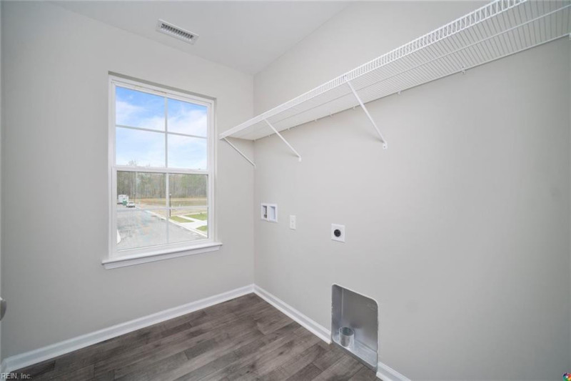 Photo 31 of 50 residential for sale in Chesapeake virginia