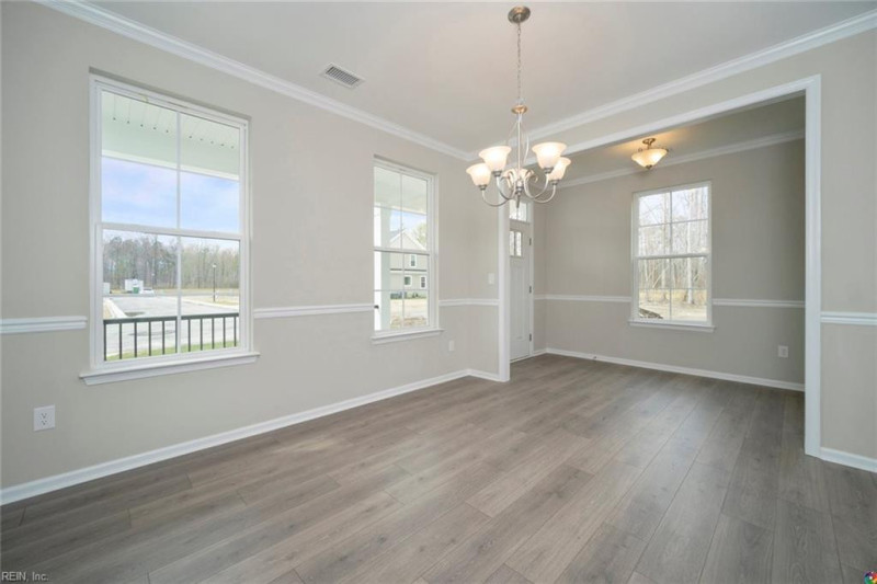 Photo 9 of 50 residential for sale in Chesapeake virginia