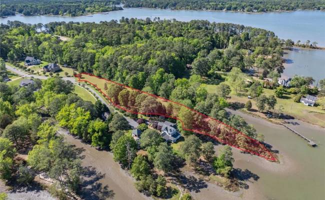 105 Ocean Breeze Drive, York County, VA 23692