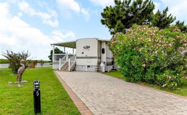 3665 Sandpiper Road, Virginia Beach, VA 23456