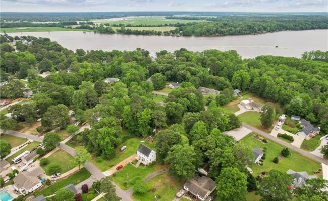3029 Riverside Drive, James City County, VA 23089