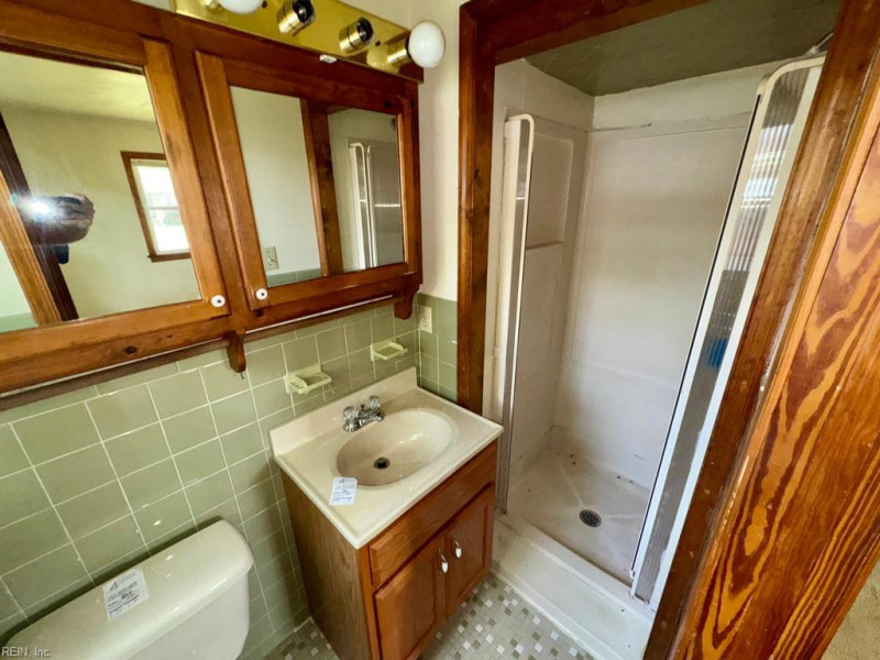 Photo 14 of 19 residential for sale in Chesapeake virginia Photo 14 of 19 residential for sale in Chesapeake virginia