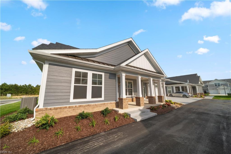 Photo 1 of 31 residential for sale in Suffolk virginia