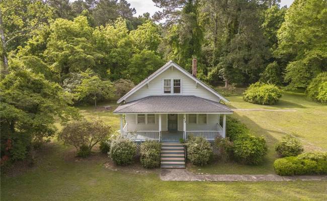 412 Waller Mill Road, York County, VA 23185