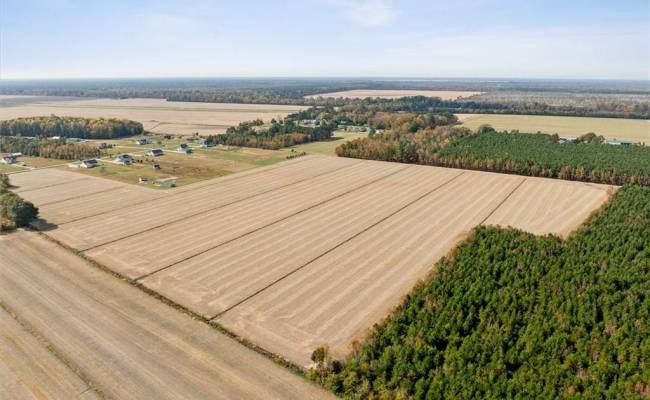 4906 Ballahack Road, Chesapeake, VA 23322