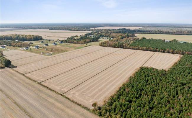 4908 Ballahack Road, Chesapeake, VA 23322