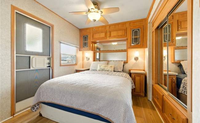 3665 Sandpiper Road, Virginia Beach, VA 23454