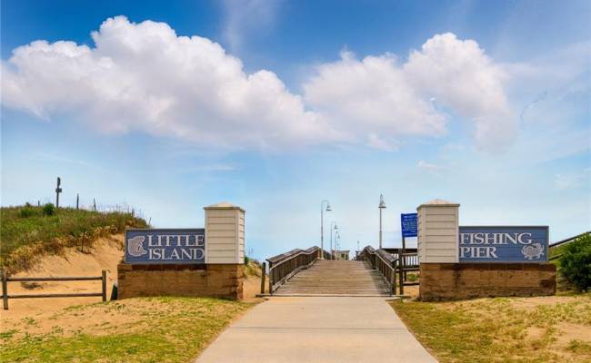 3665 Sandpiper Road, Virginia Beach, VA 23454