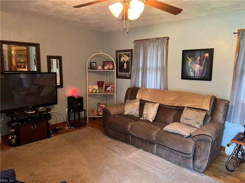 Photo 2 of 14 residential for sale in Franklin virginia Photo 2 of 14 residential for sale in Franklin virginia
