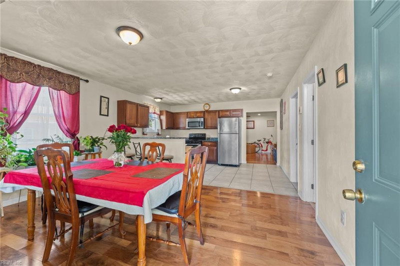 Photo 6 of 32 residential for sale in Newport News virginia Photo 6 of 32 residential for sale in Newport News virginia